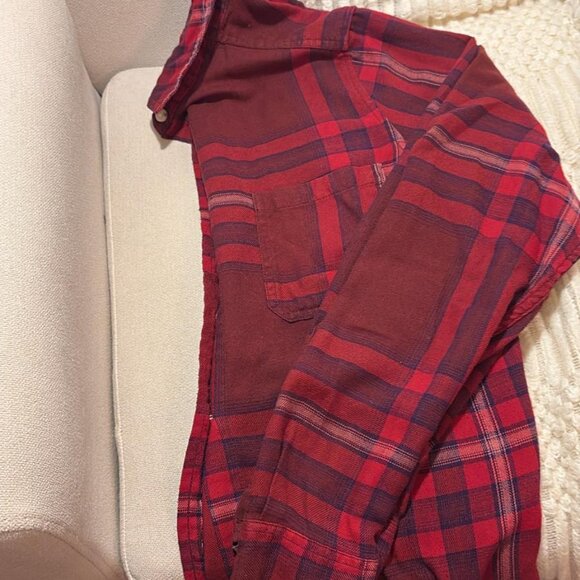 Mossimo Supply Co. Medium Red Plaid Flannel Button Down Shirt Top - Picture 2 of 4